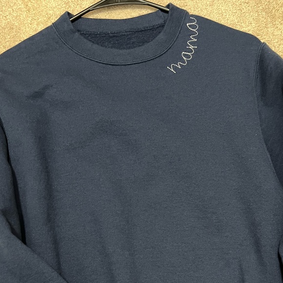 "Mama" embroidered navy crew neck - Picture 1 of 3